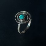 Кольцо, серебро, натуральный камень, Говлит , 3.34 г, проба 925, размер 18